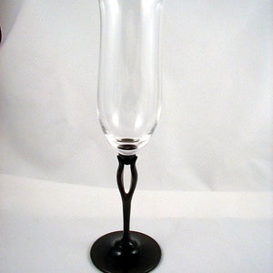 Contemporary Champagne Flutes WEDDING FLUTES Tuscan Black Tulip by Mikasa Circa 2004-2005 Sold as a Pair image 3