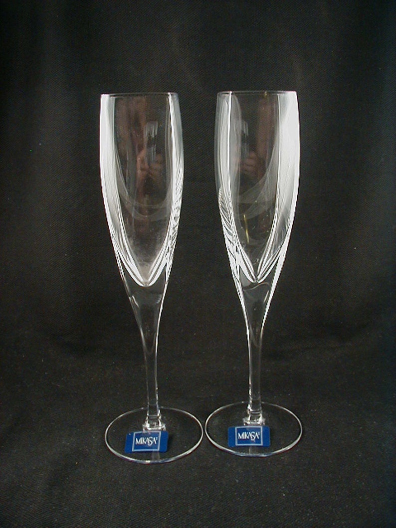 Contemporary Champagne Flutes WEDDING FLUTES Panache Square by Mikasa Circa 2002-2013 Sold as a Pair image 2