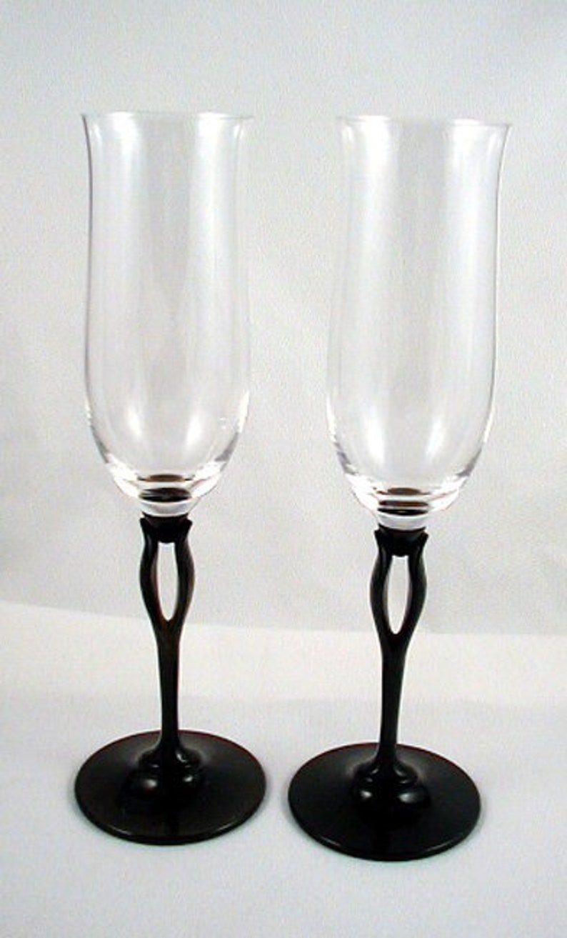 Contemporary Champagne Flutes WEDDING FLUTES Tuscan Black Tulip by Mikasa Circa 2004-2005 Sold as a Pair image 2