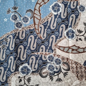 Motif Ekonomi dan Peran dalam Masyarakat