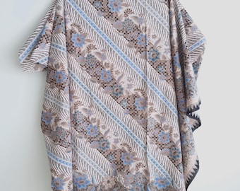 Indonesian Batik Fabric Blue Grey Parang Floral Cotton, Kebaya Sarong, Boho Japandi Decor, Summer Dress Material, Java Bali Clearance