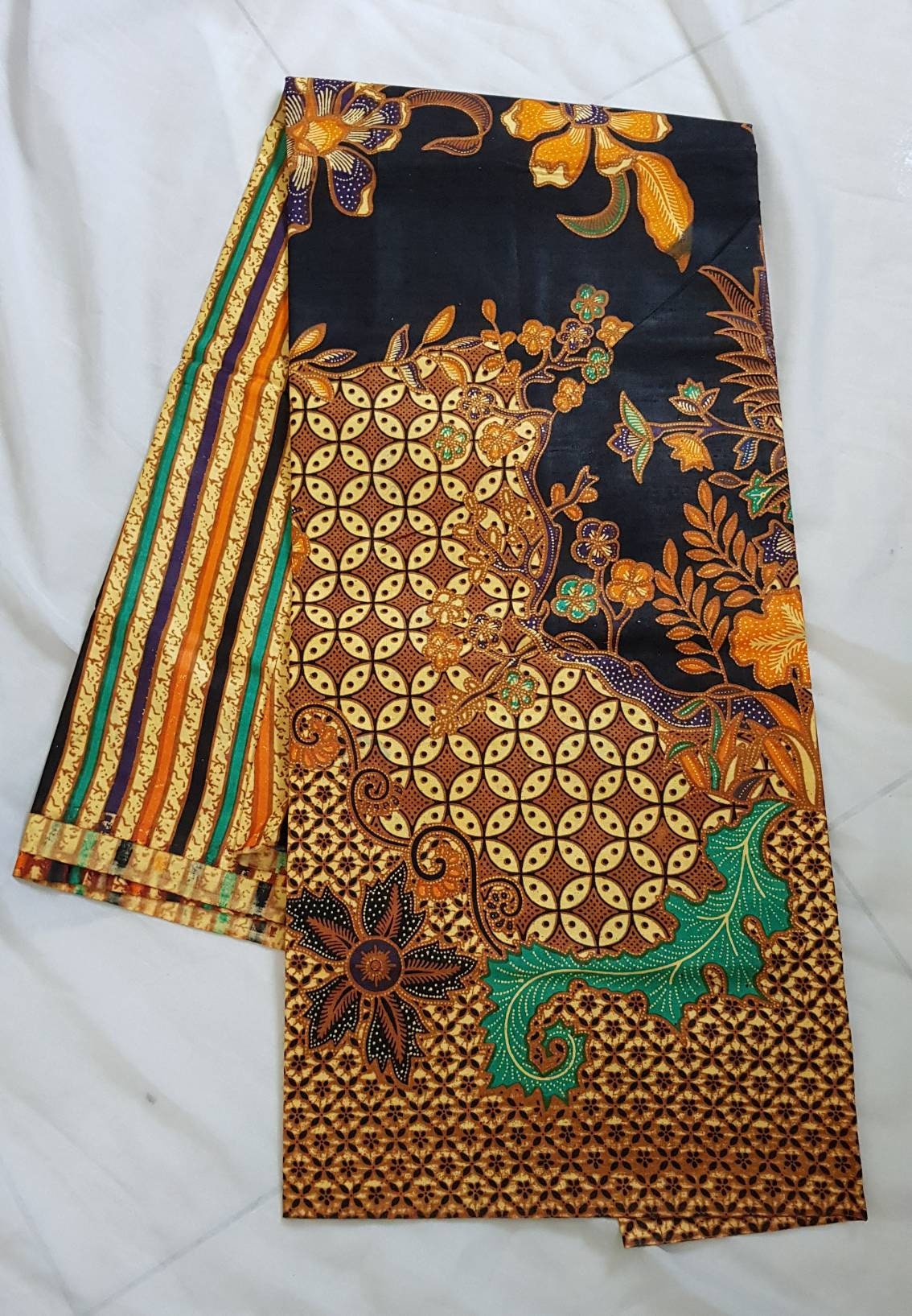 Indonesian Batik Fabric, Motif of Painting-Like Bird, Flower, Emerald Green