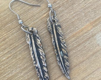 Orecchini rustici con piume, orecchini con piume d'argento, orecchini con piume Boho Boho