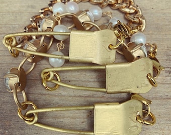 Vintage Brass Laundry Pin Bracelet, Vintage Brass Tag Bracelet, Brass Safety Pin Bracelet, Steampunk Industrial Bracelet