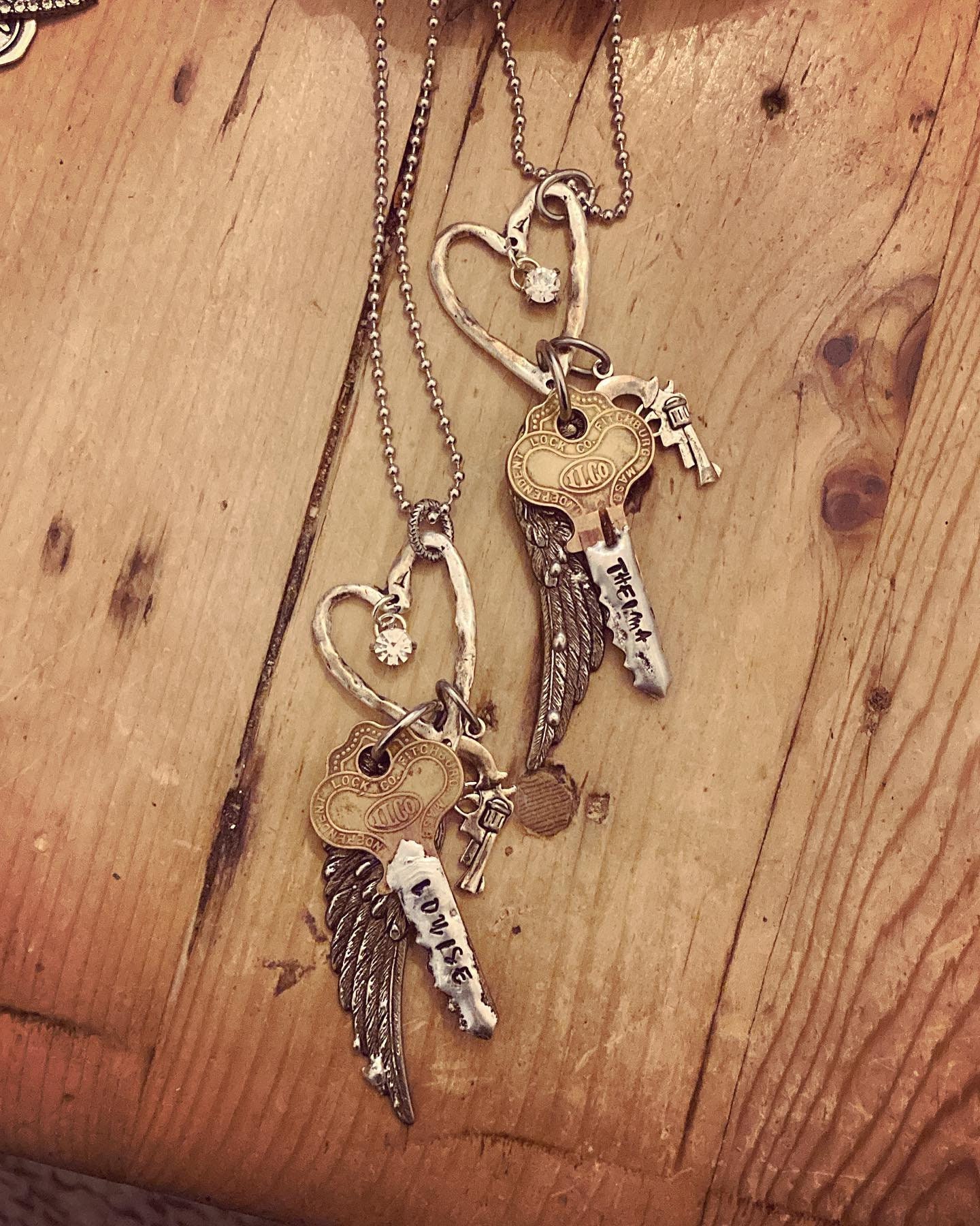 Top 5 Awesome Thelma And Louise Friendship Necklace