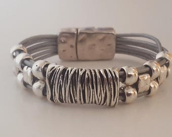 multistrand leather Bracelet, woman Bracelet, beaded, gift Idea, for her, Bracelet, woman, magentic clasp, every Day, Accessoires