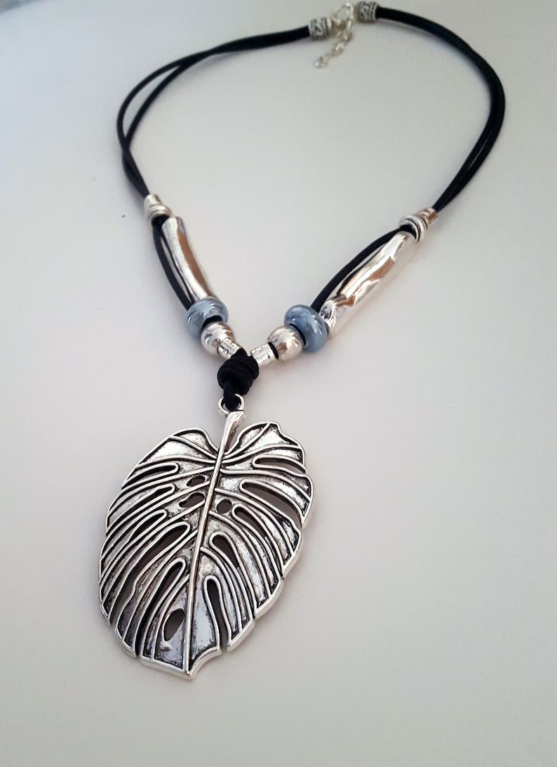 Five Leather Necklace with Amber Pendant in Black