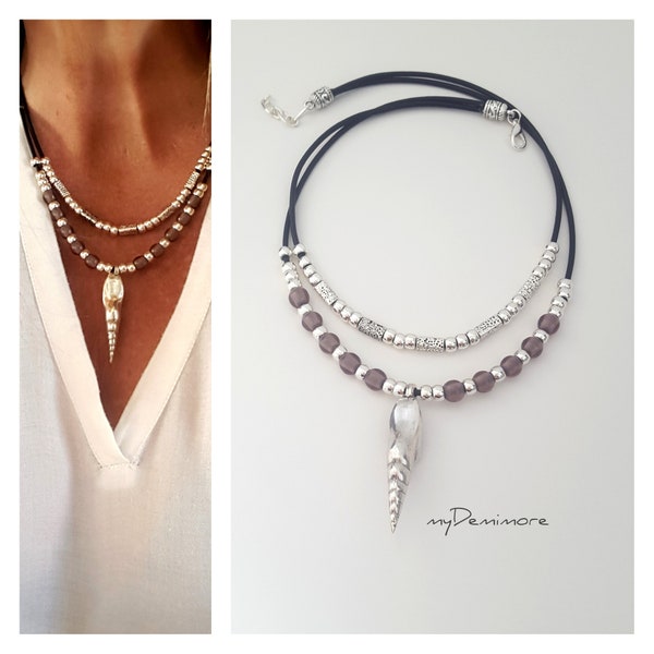collier en cuir femme perlé double brin avec pendentif coquillage et perles de couleur, collier Boho en cuir court, design espagnol fait à la main