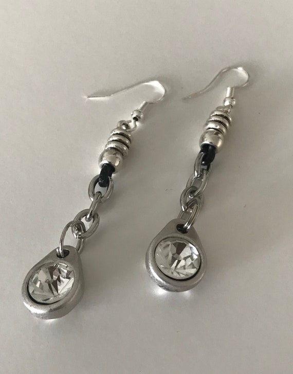 woman crystal teardrop dangle earrings, dangle stainless steel teardrop dangle earrings, woman gift idea, crystal charm earrings