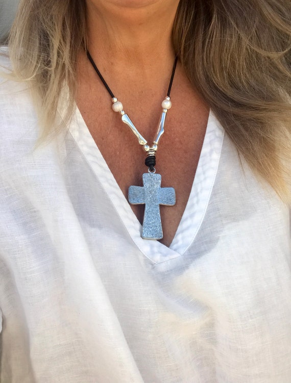 leather necklace with big cross pendant, Cross Pendant leather necklace, Boho Hippie necklace, holiday gift idea for her, unode50 Style