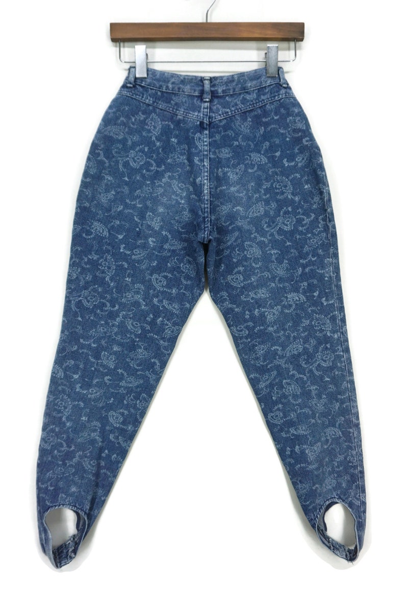 Pantalones vaqueros vintage Edwin Jeans x Fruit of the Loom, estilo estampado floral, con estribo, cintura de 24 pulgadas. imagen 2