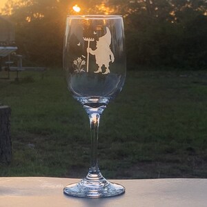 GNOME GIFTS , Gnome Wine Glass, Etched Glass Stemmed Wine Glass, Garden Decor, Wine Lover Gift For Mother, Woodland Drinkware