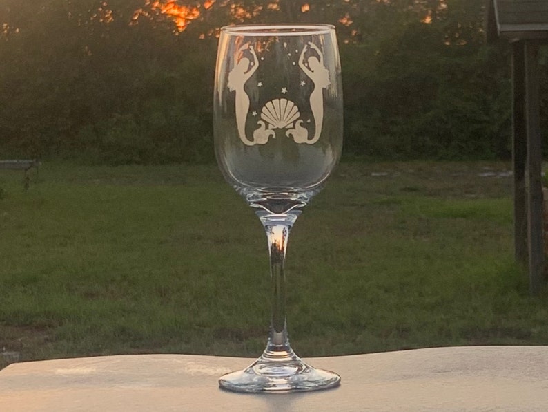 Free Free 91 Mermaid Wine Glass Svg SVG PNG EPS DXF File