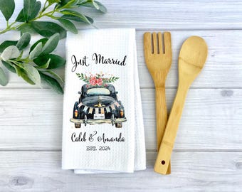 Kitchen Towel: Just Married Vintage Car (Personalized, Waffle Weave)