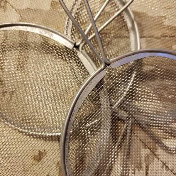 Salvaged Metal Mesh Piece*Vintage Metal Piece*Mixed Media*Found Objects*Funky Finds*Upcycled*Recycled*Flea Market*Salvage*Vintage Finds