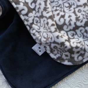 Baby Blanket, Personalized Baby Blanket, Baby Girl or Boy blanket, Minky Baby Blanket, Gray Damask, Navy Minky, Soft Minky, Baby Gift