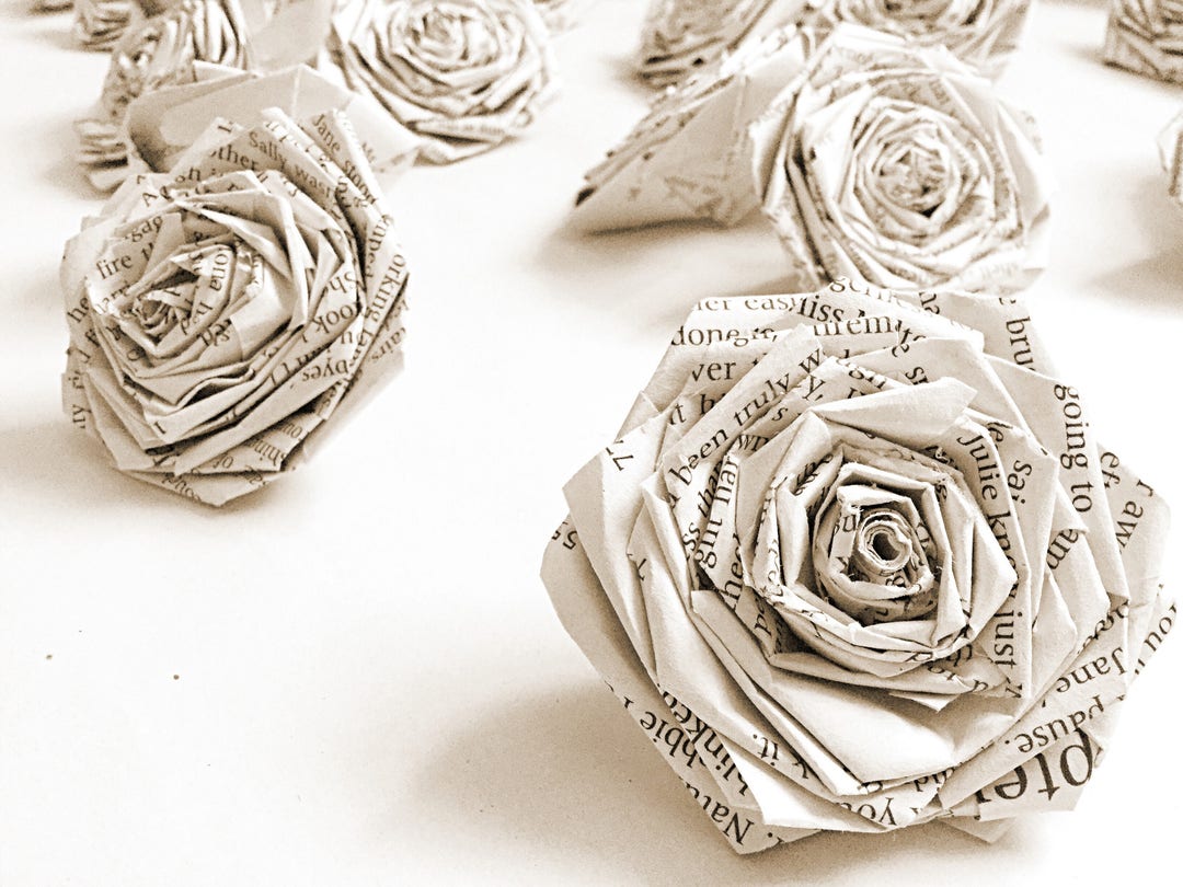Book Paper Roses Flower Wall Backdrop Vintage Home Decor Wall Art Wedding Table Decor pack of 12