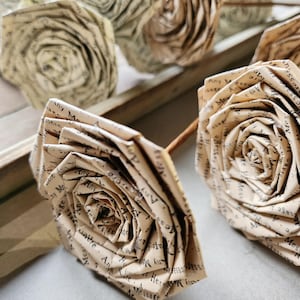 Rose di carta personalizzate, fiori di rosa, steli, bouquet, regalo per lei, anniversario, matrimonio, San Valentino, Natale, compleanno, festa della mamma