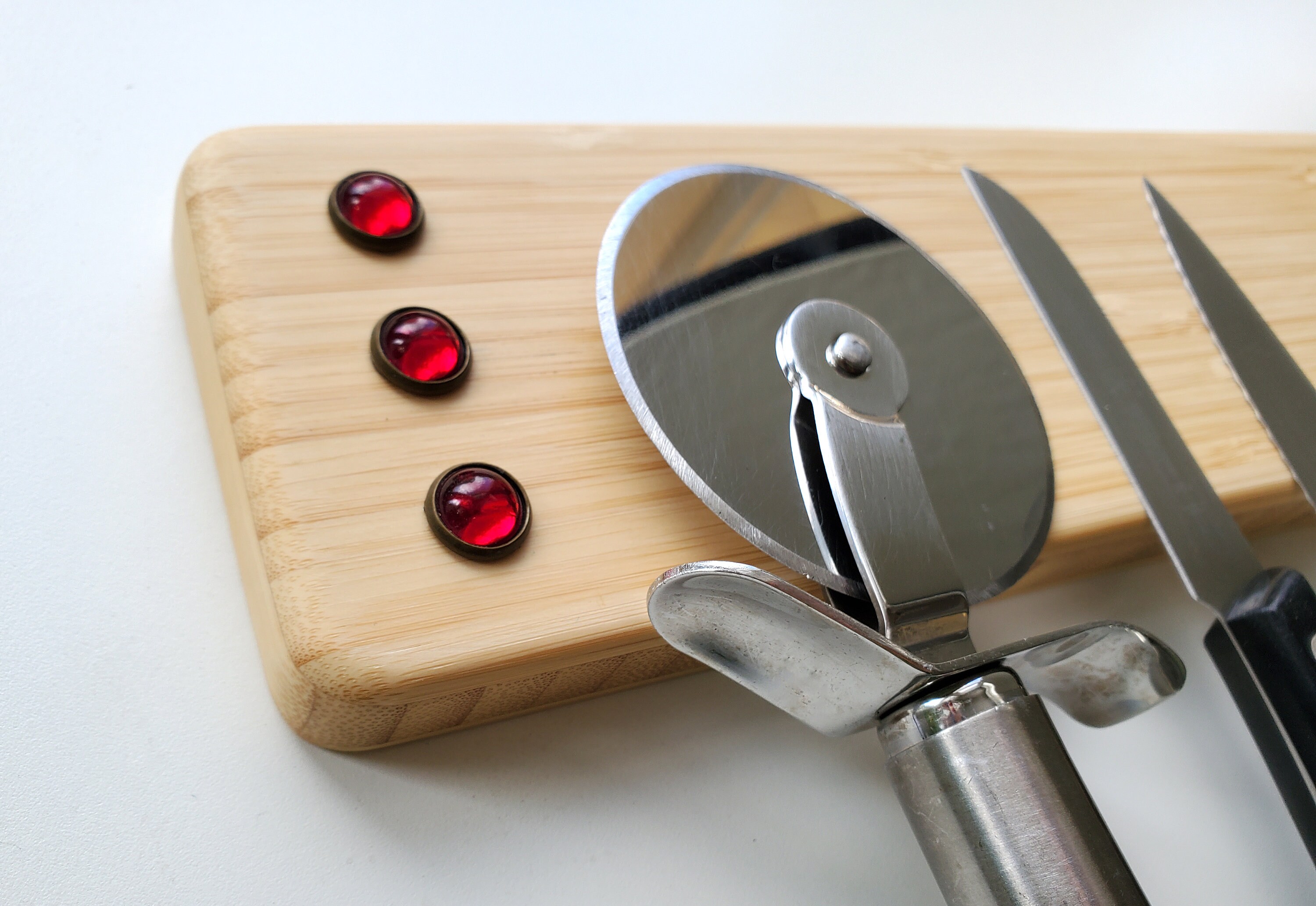 Airfield faglært Omsorg Magnetic Knife Holder Rack for Wall Red Vintage Glass Super - Etsy