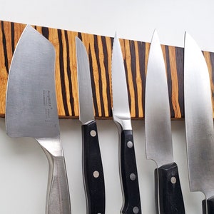 Magnetic Knife Holder Rack, Powerful Grip Wall Mount, Tiger Grain with Crisp Edge