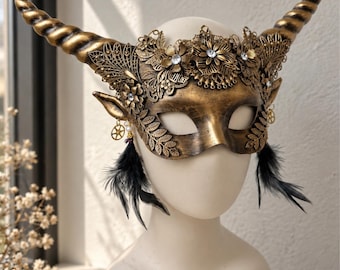 Horned Masquerade Mask, Gold Demon Mask, Antlers Woodland Fae Costume, Fantasy Forest Mask, Gothic Halloween Costume, Renaissance Faire Mask