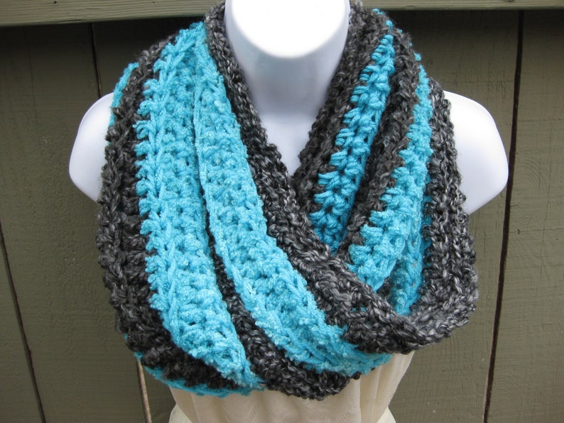 Cheshire cat crochet cowl in gray and neon blue image 5