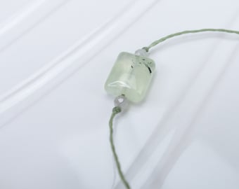 プレナイト宝石ブレスレット：心を落ち着かせるクリスタルヒーリングジュエリー