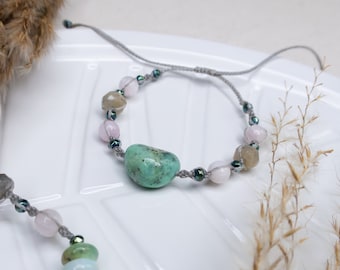 Mint green chrysoprase bracelet, be calm bracelet, anti stress jewelry, meditation bracelet, labradorite jewelry, crystal healing bracelet