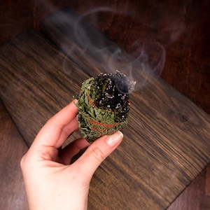 Natural cedar Incense Bundle – Handmade Cleansing and Protective cedar Sticks for Negative Energy Removal, smudge incense
