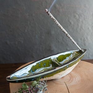 Vintage Green Ceramic Incense Holder – Handcrafted Palo Santo Smudge Stick Deep Place for Ash