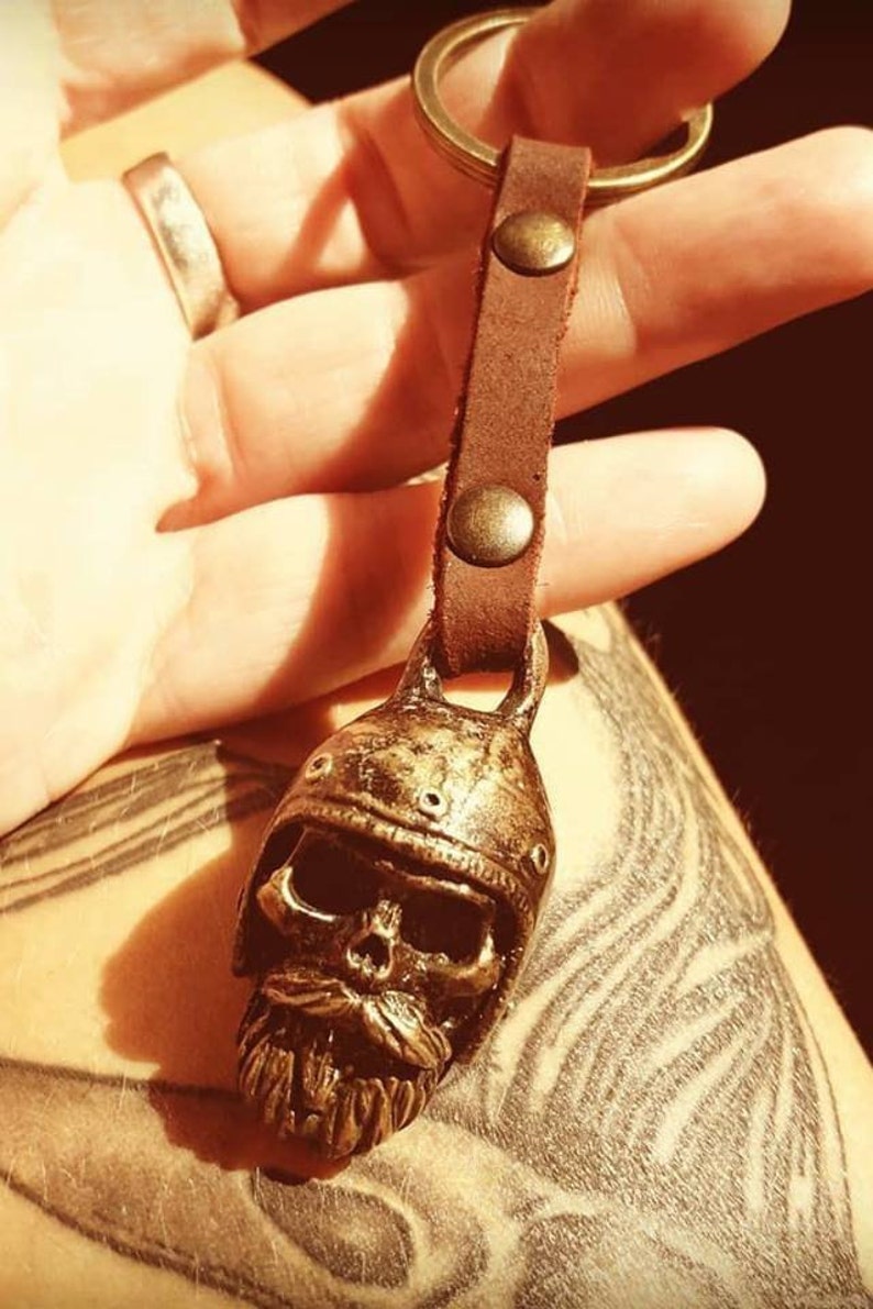 bearded biker skull key chain handmade in brass by santa medusa motorcycle Harley Davidson kustom kulture