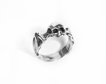 BAT SKULL ring, gothic ring, vampire, old school tattoo, skull ring, tiny bat, masonic jewelry, best gift, ghostly, creepy