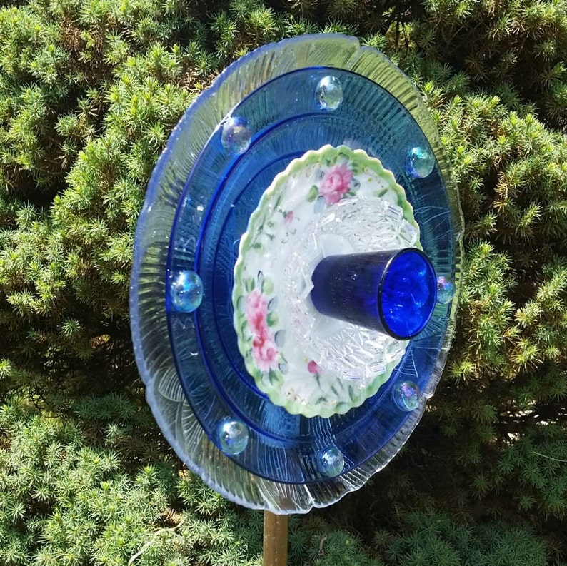 Blue Glass Plate Flower Sun Catcher Garden Accent Yard Art Etsy