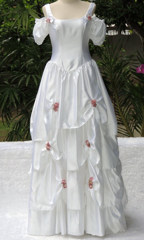 antique white wedding dress