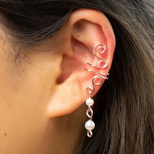 Rose Pearl Dangle Kuff