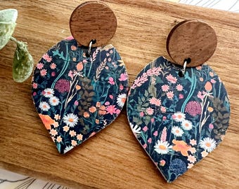 Dark Floral Cork Pointed Petal Earrings