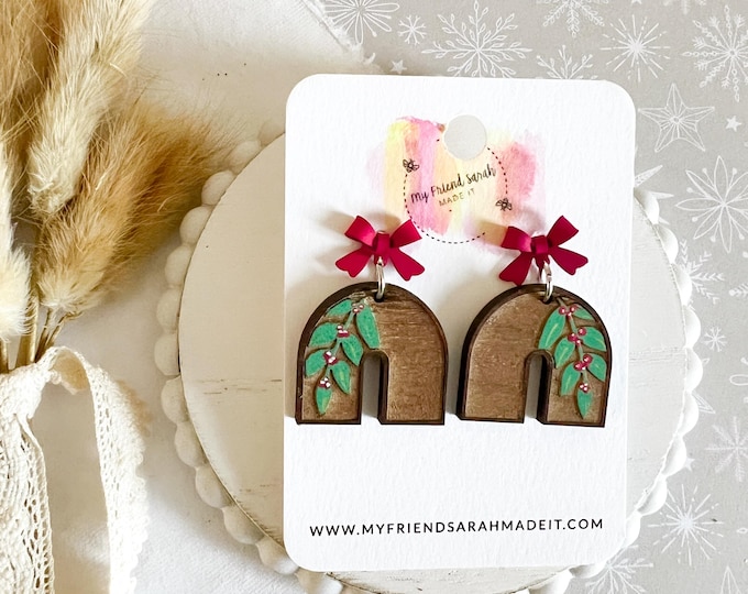 Mistletoe Arch Earrings