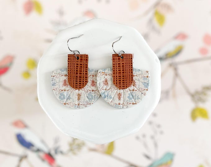 Vintage Bee Fan Leather Earrings