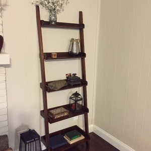 Ladder Shelf / Leaning Book Shelf