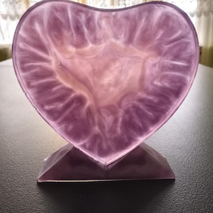 Resin Heart Decor – Handmade Craft with Shades of Purple Color – Unique Resin Gift – Color Resin Sculpture