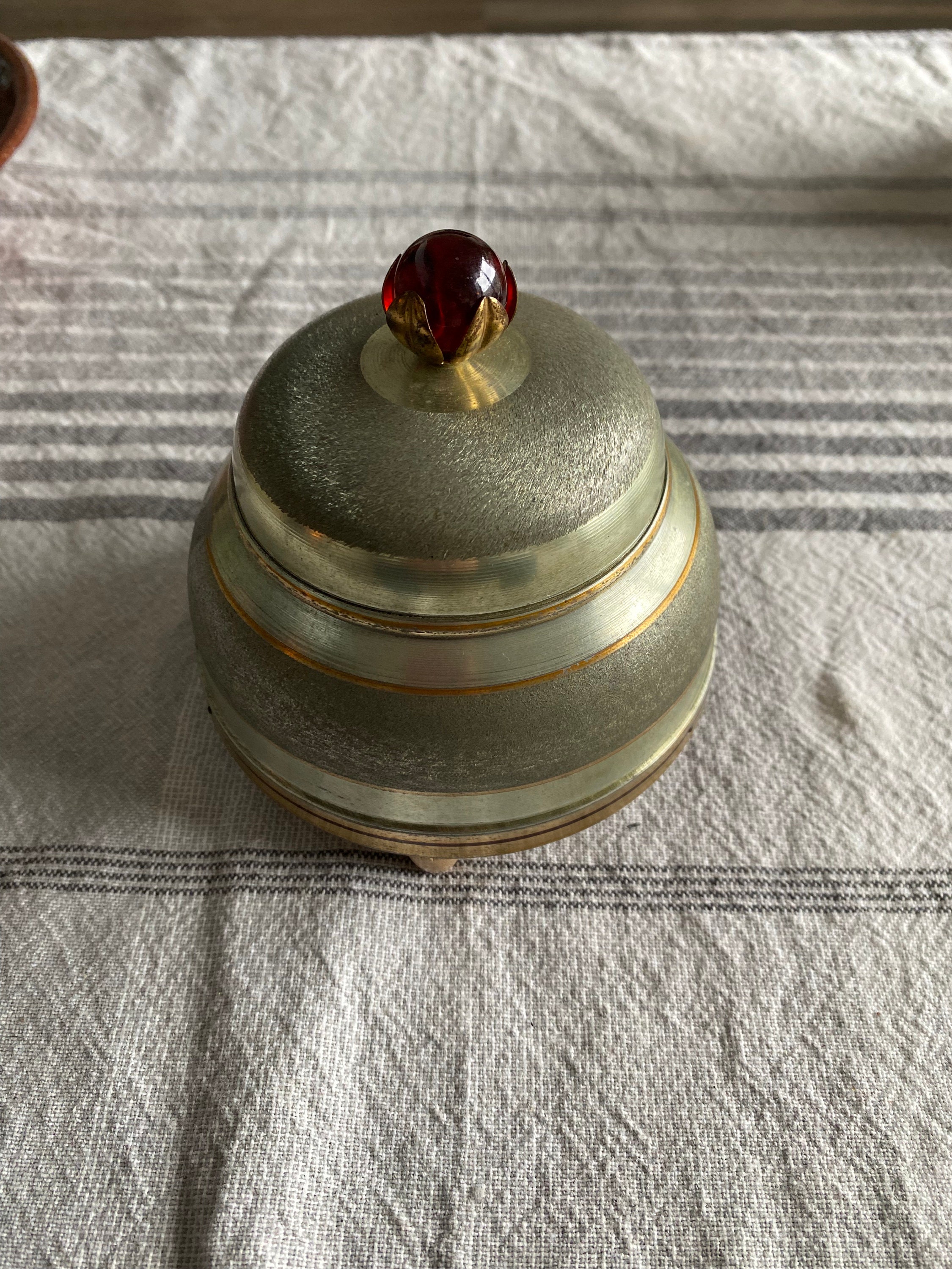 在庫処分セール Antique Powder Music Box - Etsy ルアー・フライ