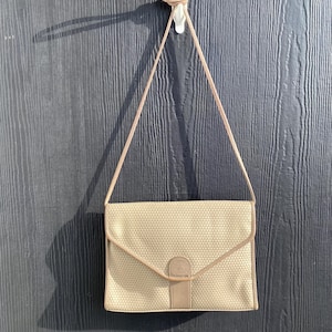 Vintage Liz Claiborne Purse, Black cross body handbag, 80s shoulder bag, classic Claiborne purse