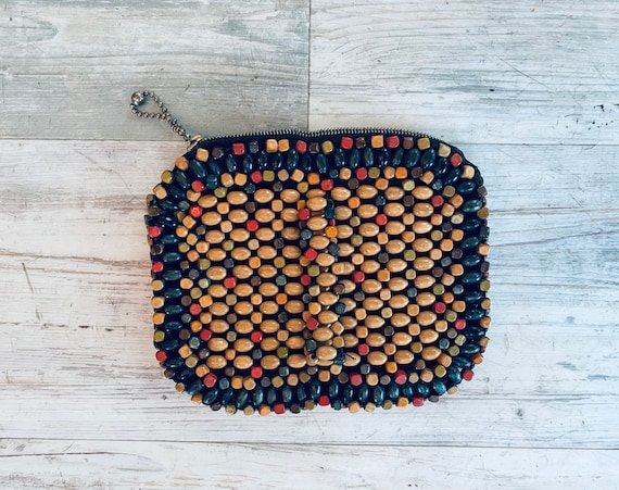 Vintage Wooden Bead Clutch Purse with Finger loop… - image 1