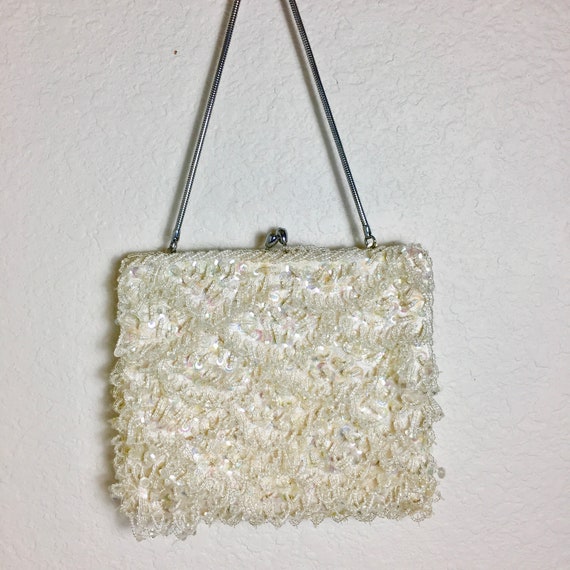 Vintage Richere Walborg Hong Kong White Beaded Hand Bag Purse