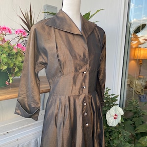 Vintage Murray White Dress, Brown iridescent 50s/60s dress, size-to-height, Made in Boston, special occasion