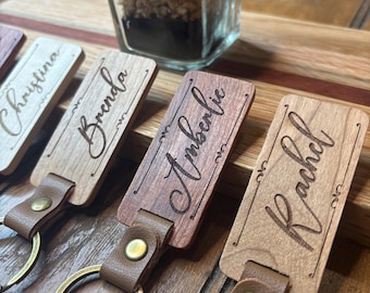Llaveros de madera personalizados, llaveros con nombre grabado, llaveros de madera personalizados, pequeños regalos, llaveros de regalo, regalos personalizados
