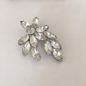 Vintage Rhinestone Brooch Pin