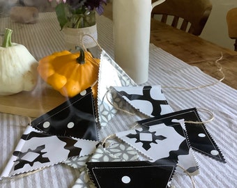 DOUBLE SIDED Handmade Adjustable, weather resistant Oilcloth,pvc Bunting/Banner, Black,White, Grey Bunting,Wipe Clean,Halloween part