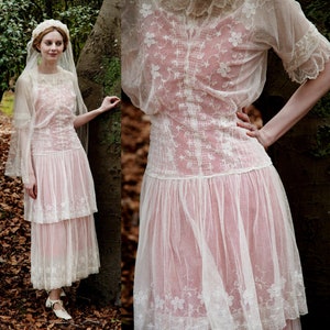 vintage 1910s dress // wedding-worthy white cotton tambour lace mesh Edwardian tea dress // beautiful, comfy + strong // size XS