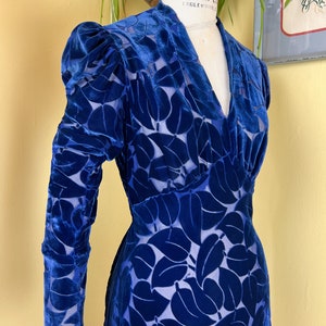 Vintage 1930s Dress // Sapphire Blue Leaf Patterned Devoré Silk Velvet ...